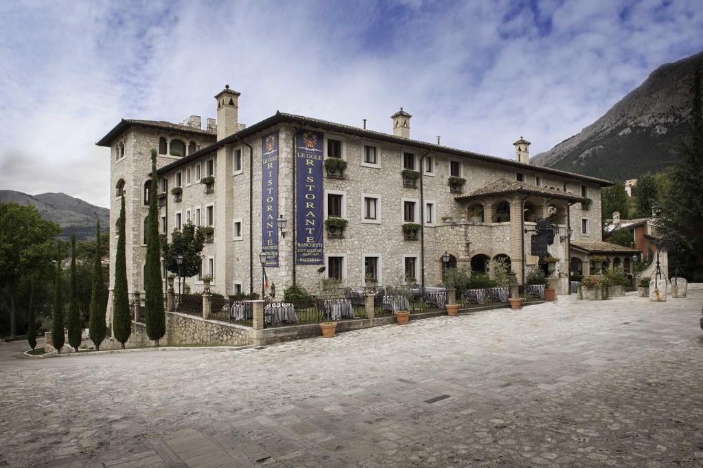Le Gole Ristorante & Resort 切拉诺 外观 照片